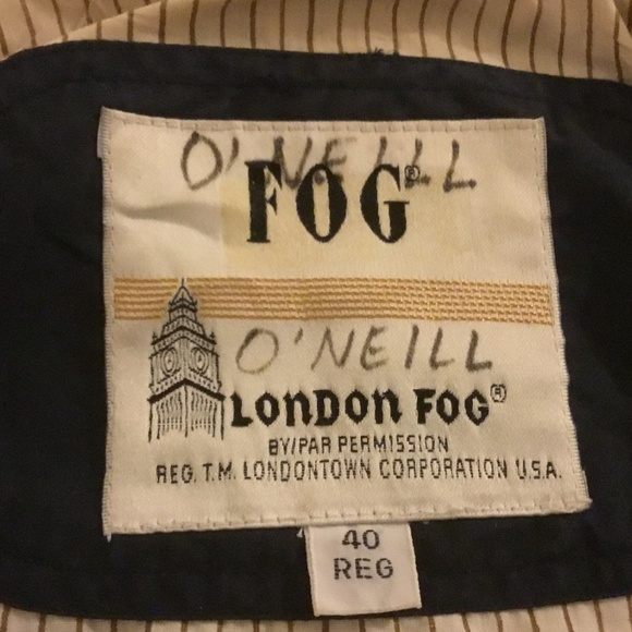 Vintage tan/ brown London Fog jacket- size 40 regular. Striped lining, pockets - Picture 2 of 10